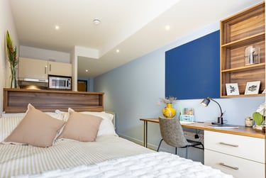 Premium Studio - Image 1
